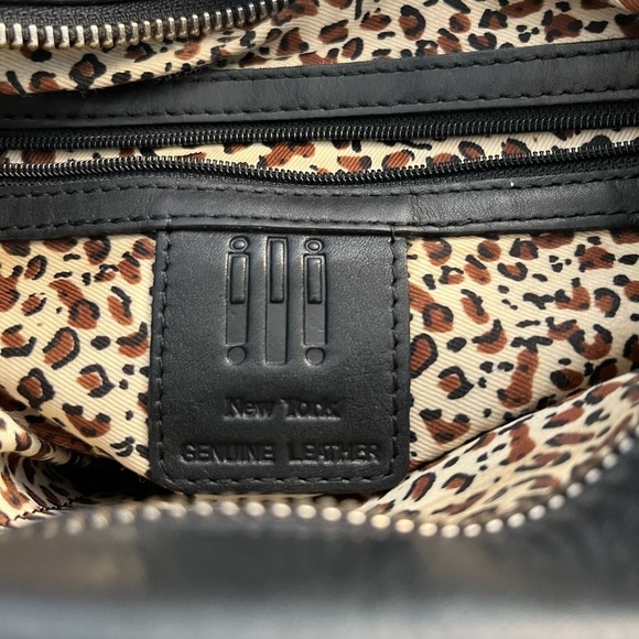 ili New York Black Genuine Leather Crossbody Bag Streetwear - Picture 9 of 16